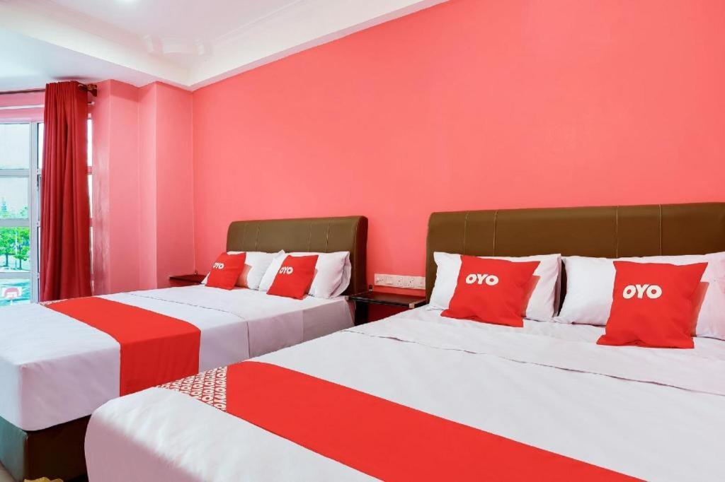 Oyo 89387 Sun Keerana Hotel Klang Buitenkant foto