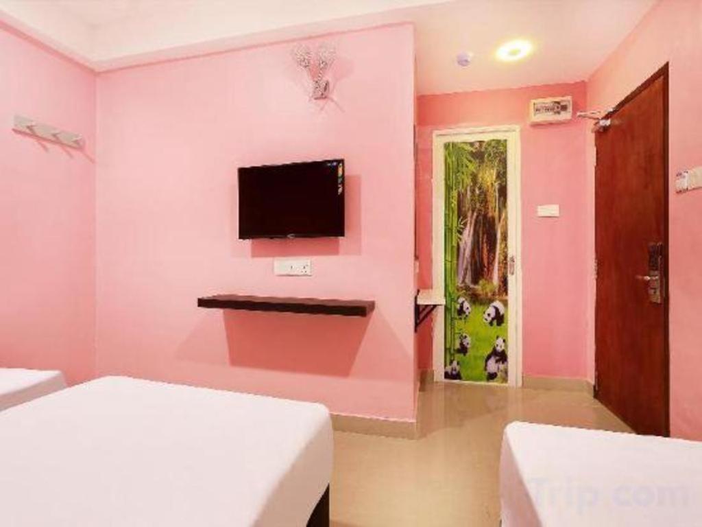 Oyo 89387 Sun Keerana Hotel Klang Buitenkant foto