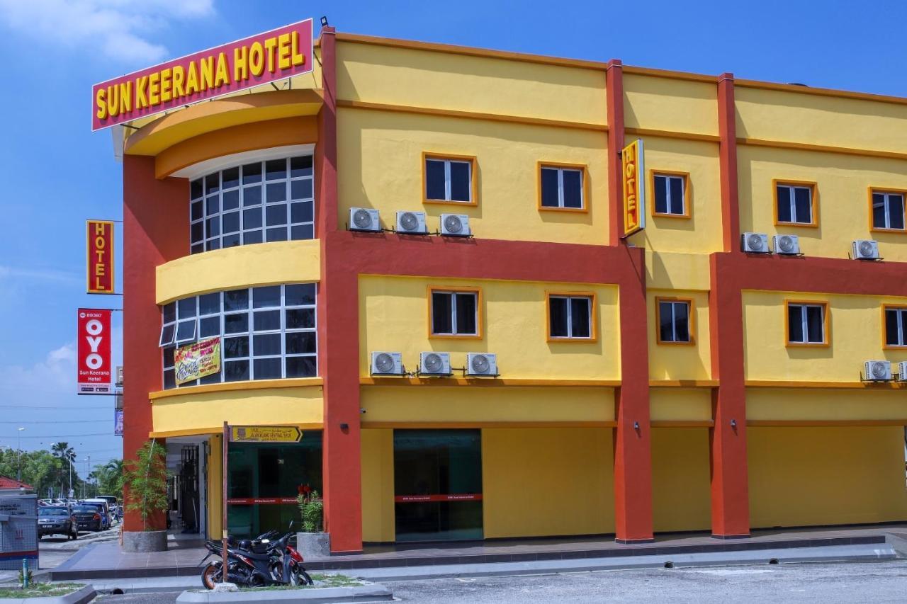 Oyo 89387 Sun Keerana Hotel Klang Buitenkant foto