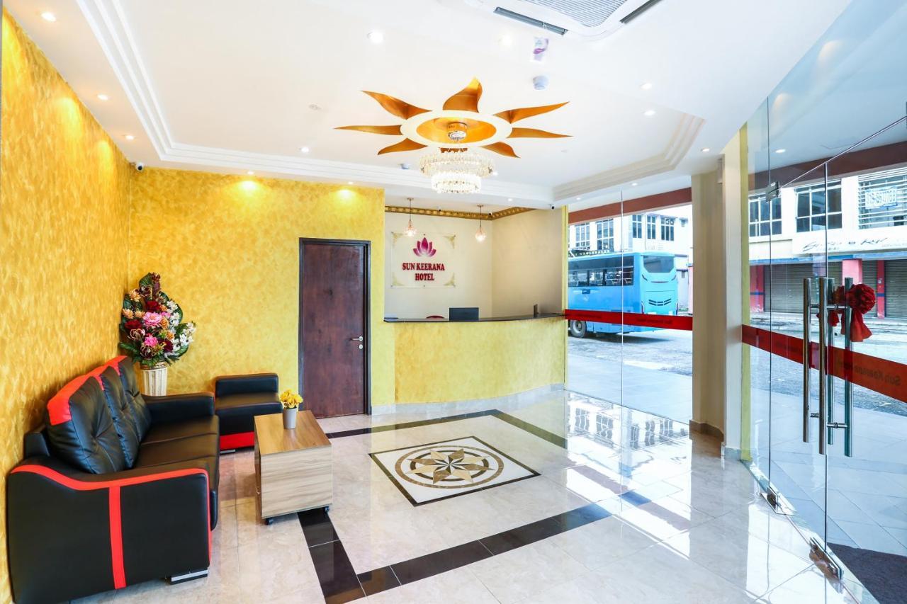 Oyo 89387 Sun Keerana Hotel Klang Buitenkant foto